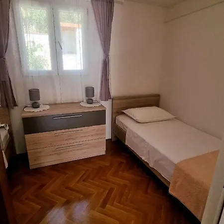 Apartman Attic Apartment, *
